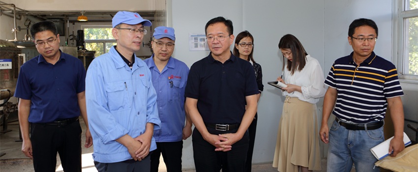 侯景濱到保定本部有關(guān)單位檢查指導